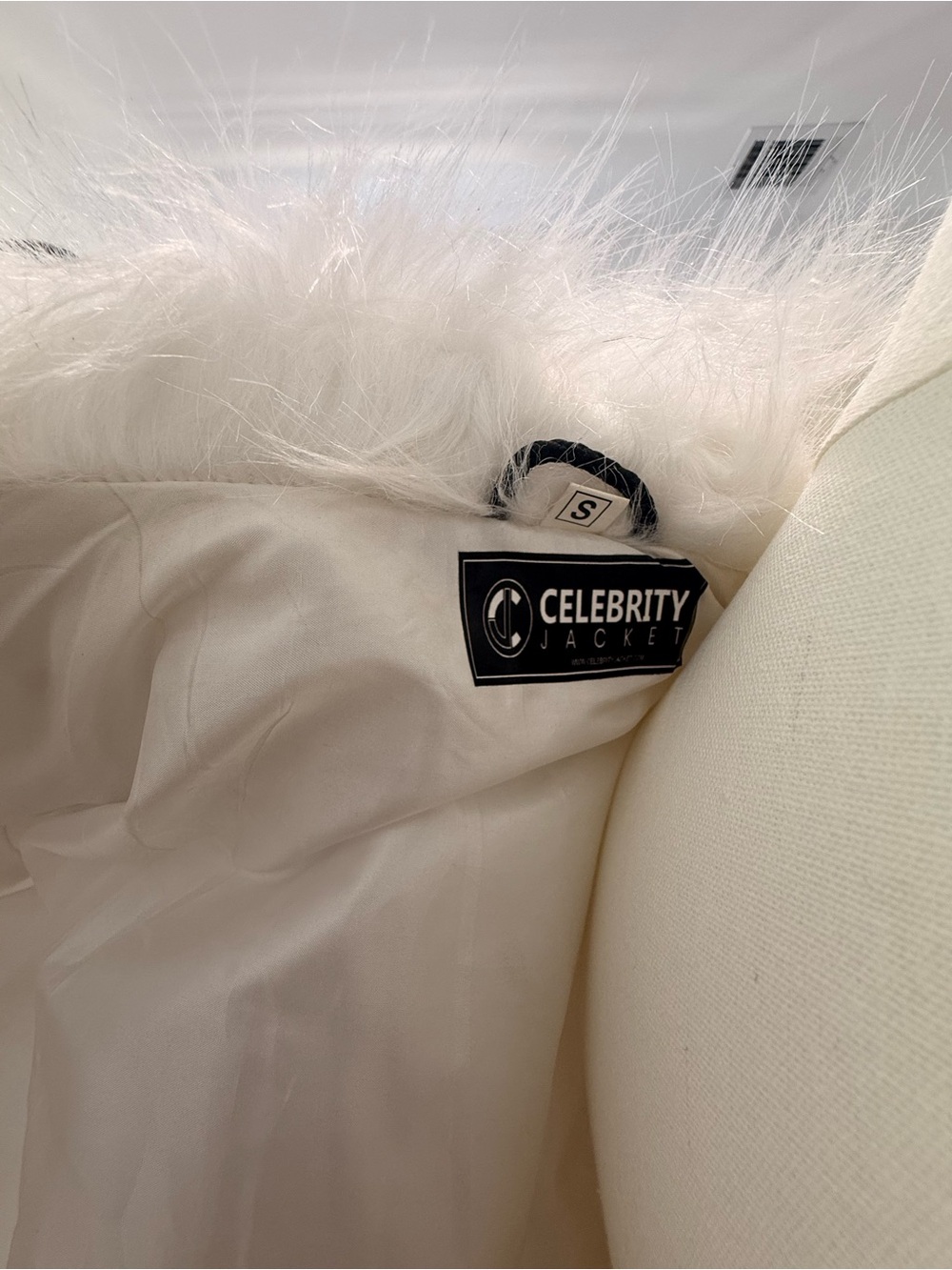 Long Faux Fur Coat in White and Gray - Picture 12 of 12